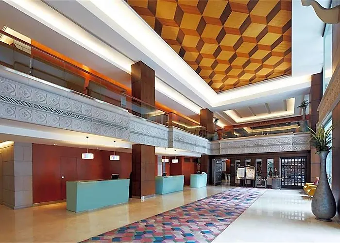 Hotel Davis Thai House 4*
