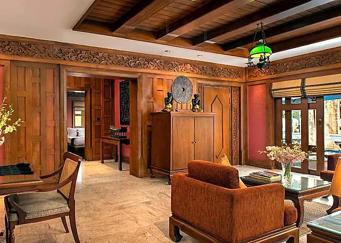 Hotel Davis Thai House 4*